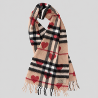Vintage Burberry Schal Nr. 19 in Kamelbraun Karo mit Herzen, ganz ausgebreitet